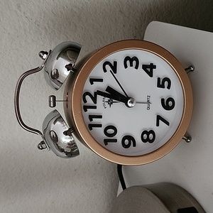 Polaris Quartz Table Top Alarm Clock